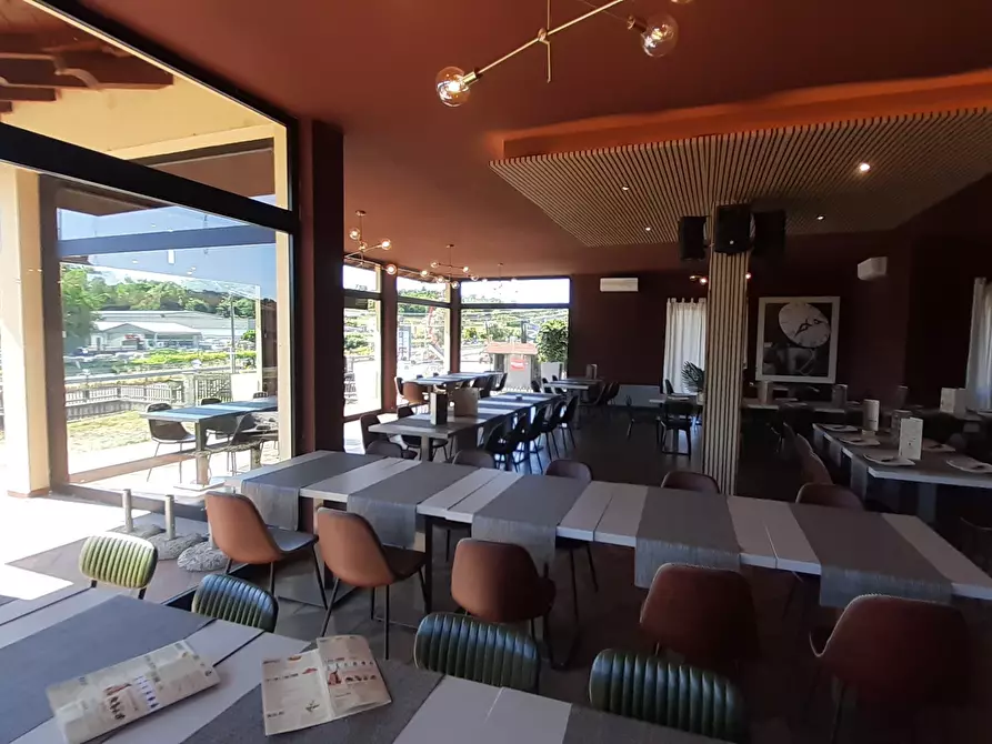 Immagine 6 di Bar / Ristorante in vendita  in statale 32 a Pombia