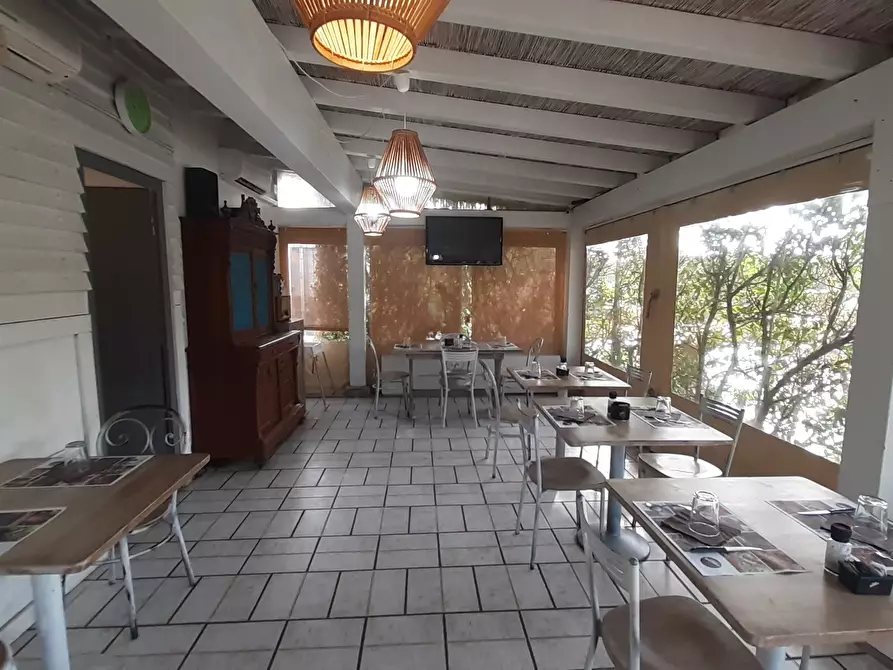 Immagine 4 di Bar / Ristorante in vendita  in via monte san martino 57 a Gallarate