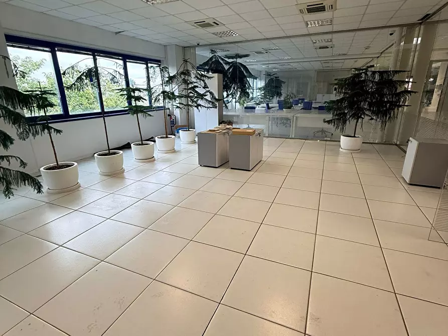 Immagine 9 di Ufficio in affitto  in Via Sempione 30 a Vergiate