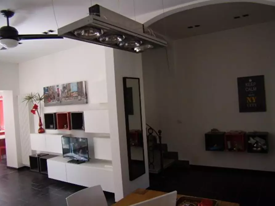 Immagine 38 di Casa semindipendente in vendita  in Viale Galileo Galilei a Carrara