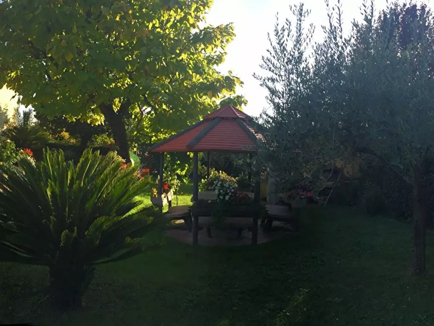 Immagine 36 di Villa in vendita  in Via XXV Aprile a Castelnuovo Magra