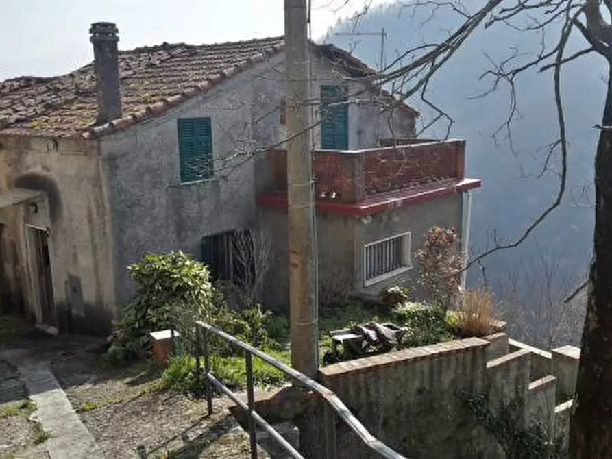 Immagine 21 di Casa semindipendente in vendita  in Strada Provinciale 9 a Fosdinovo