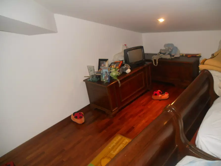 Immagine 16 di Villa in vendita  in Via dei Pini 40 a Castelnuovo Magra