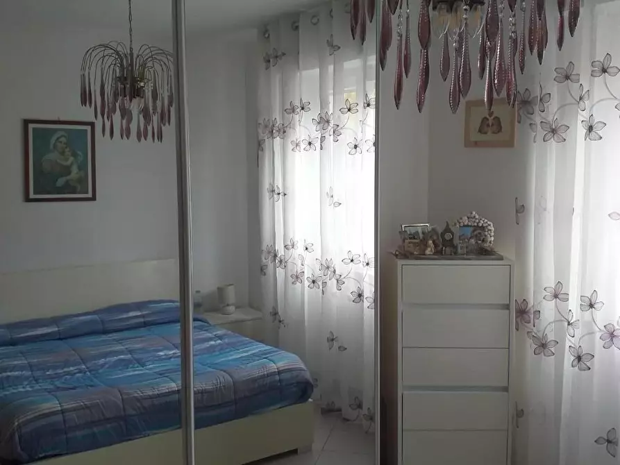 Immagine 9 di Appartamento in vendita  in Via Lunense a Carrara