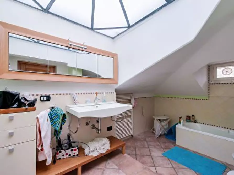 Immagine 16 di Villa in vendita  in Via Privata Villa Ceci 21 a Carrara