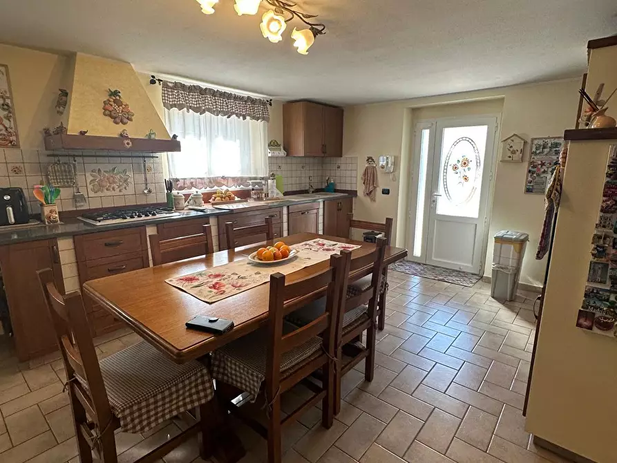 Immagine 28 di Villa in vendita  in Via della Resistenza 38 a Castelnuovo Magra