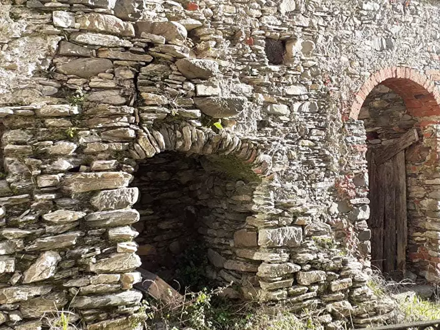 Immagine 34 di Terratetto in vendita  a Ortonovo