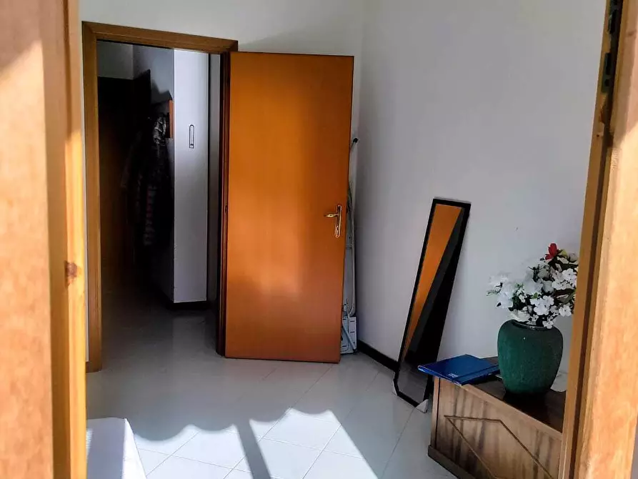 Immagine 4 di Appartamento in vendita  in Via Spondarella 20 a Carrara