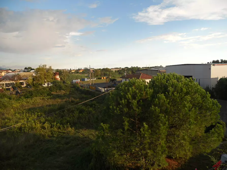 Immagine 2 di Appartamento in vendita  a Castelnuovo Magra