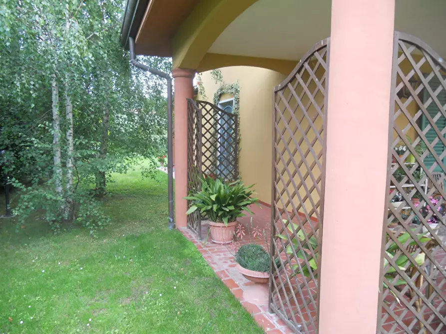 Immagine 11 di Casa semindipendente in vendita  in Via Caffaggiola 37 a Ortonovo