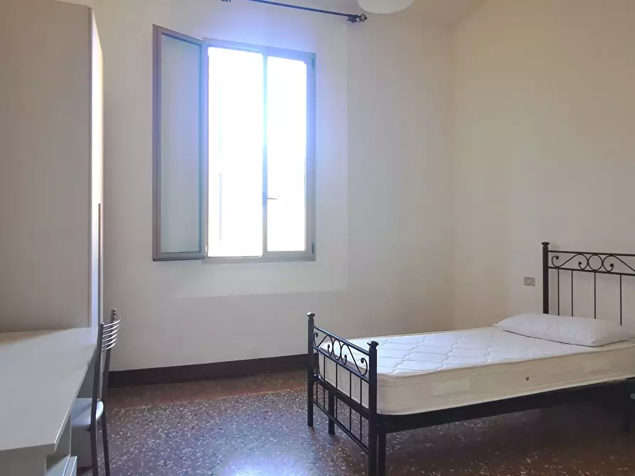 Immagine 4 di Trilocale in affitto  a Bologna