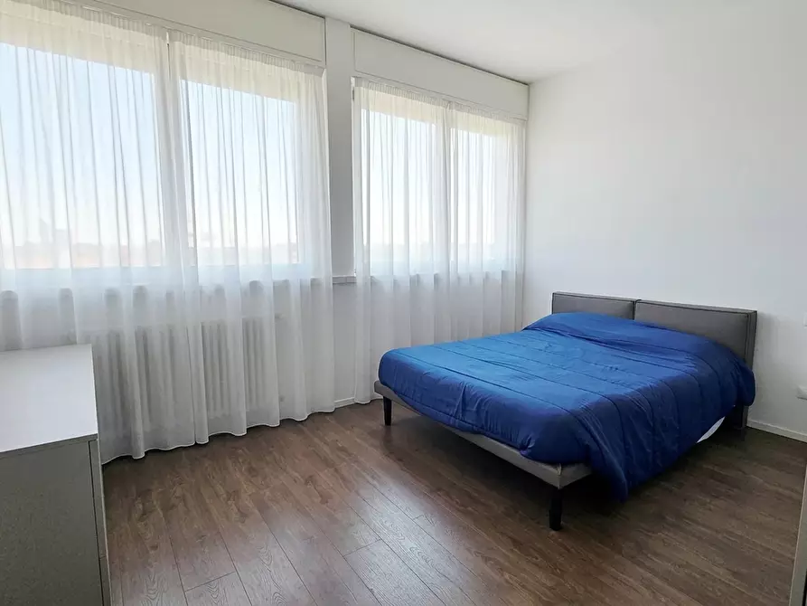 Immagine 7 di Trilocale in affitto  a Bologna