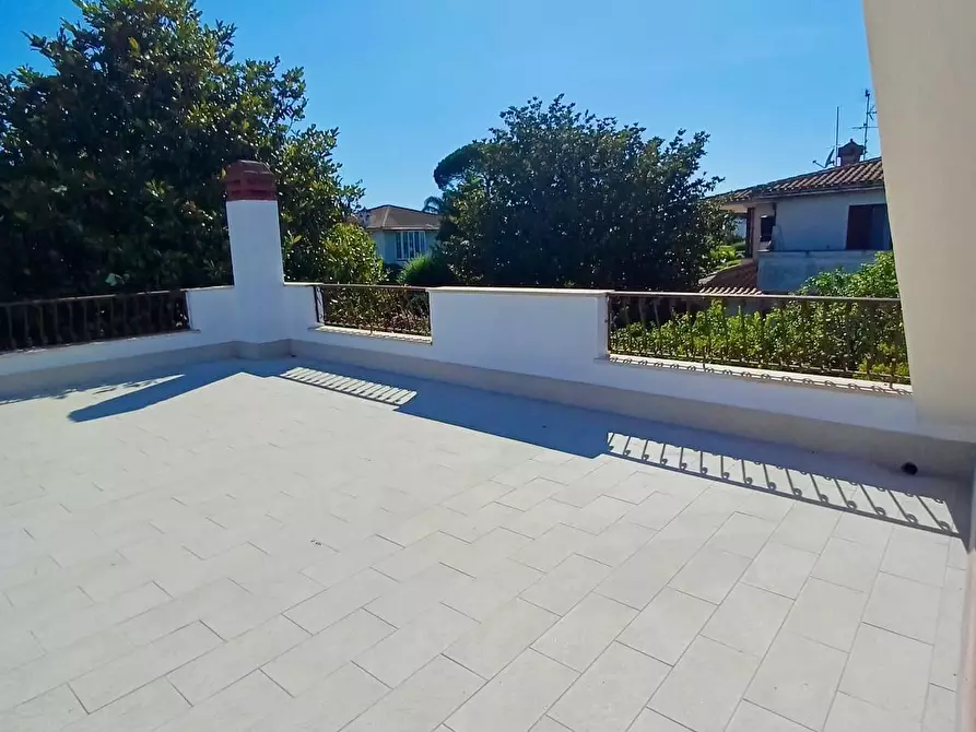 Immagine 11 di Villa in vendita  in Via Mediana Vecchia a San Felice Circeo