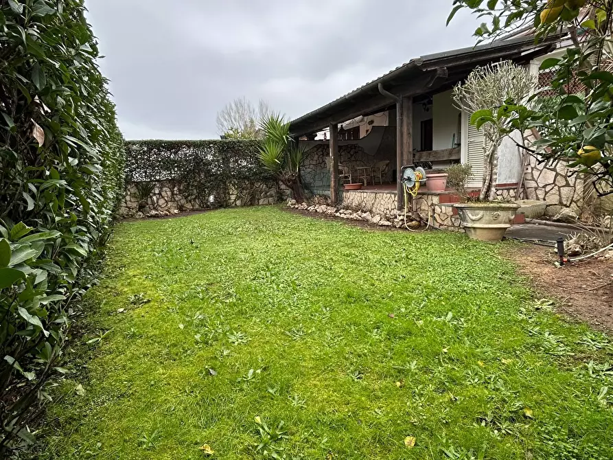 Immagine 3 di Villa in vendita  in Via Terracina 399 a San Felice Circeo