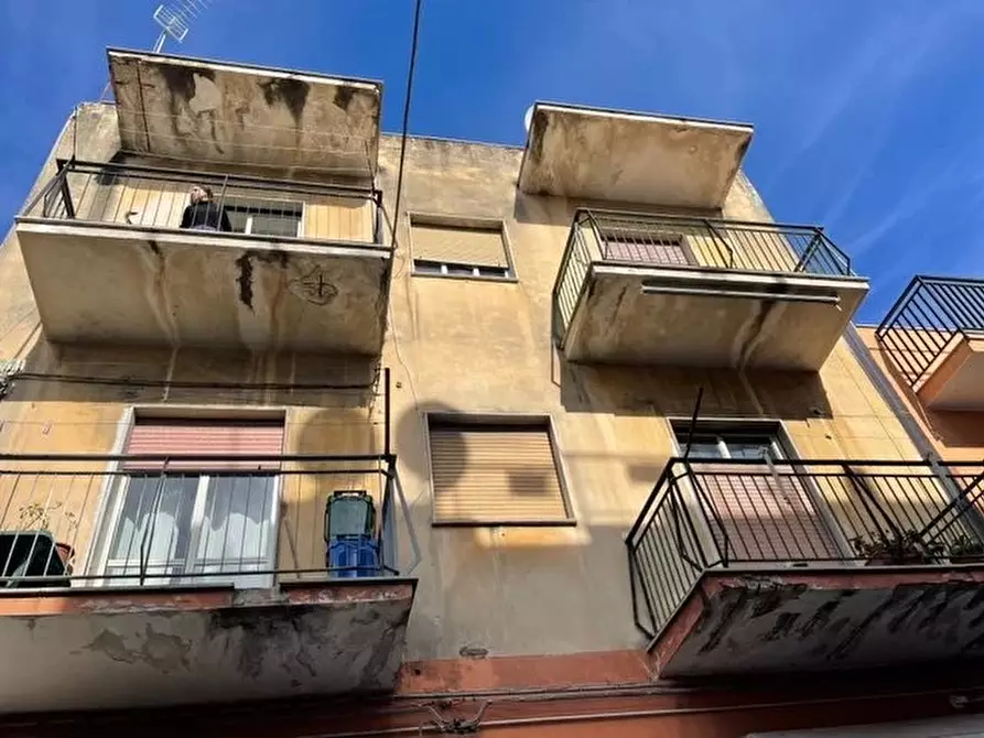 Casa trifamiliare in vendita in Via Castel Lentini a Buccheri