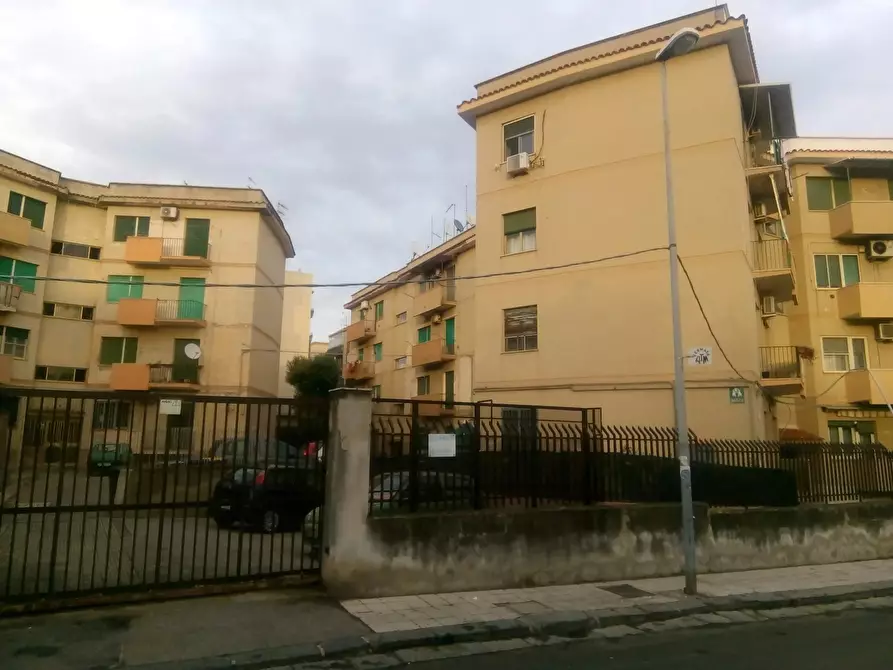 Casa trifamiliare in vendita in Via Del Carmine 15 a Messina