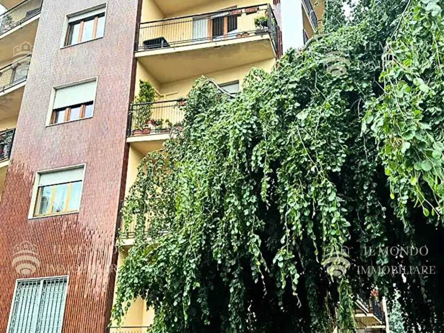 Casa trifamiliare in vendita in Via Mincio, 30. a Milano