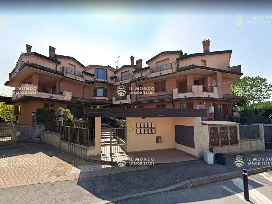 Casa trifamiliare in vendita in Via Dante Nicolini, 33. a Cornegliano Laudense