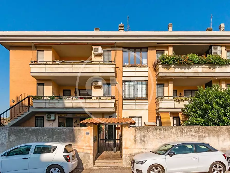 Casa trifamiliare in vendita in Via Ardeatina 1239 a Roma