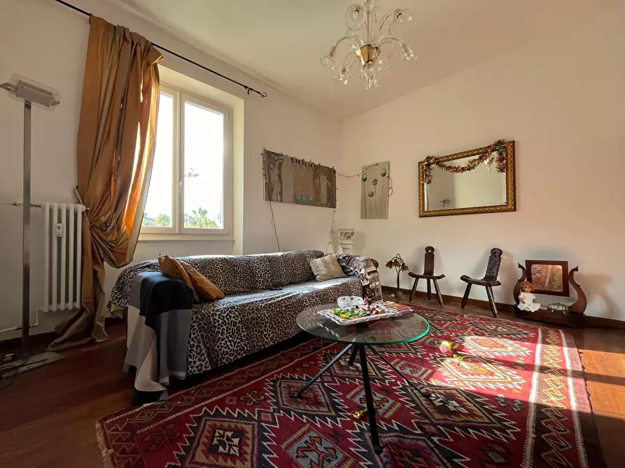 Casa trifamiliare in vendita in Via Colonnello Enrico Franceschi a Chiavari