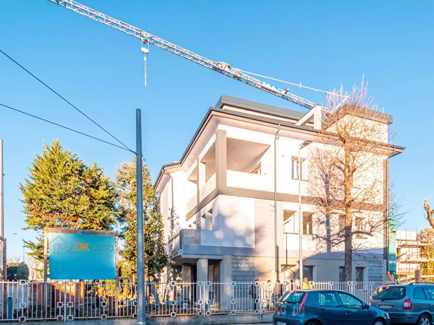 Casa trifamiliare in vendita in Via Giovenale a Parma