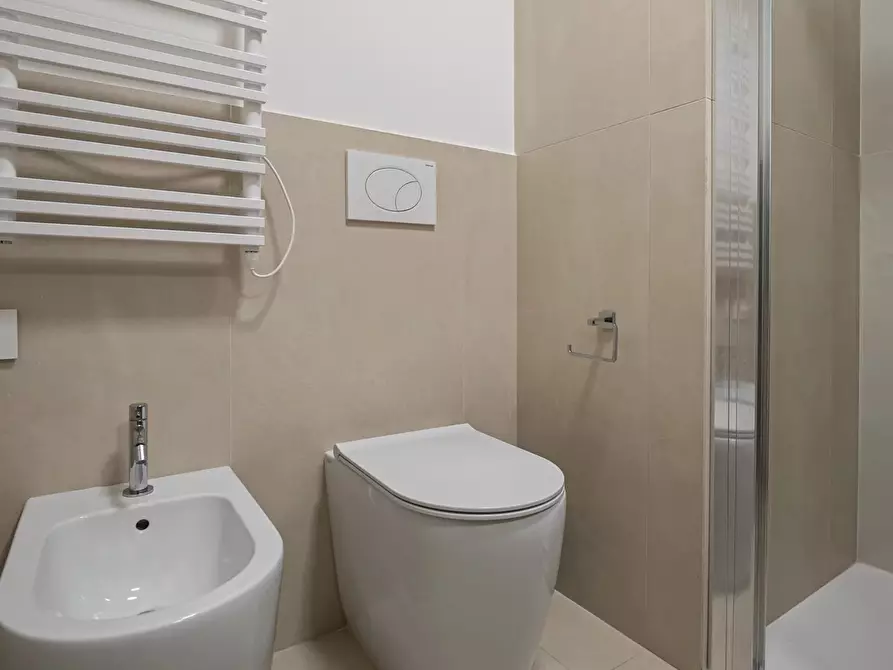 Immagine 12 di Casa trifamiliare in affitto  in Via Ravenna, 14 a Milano