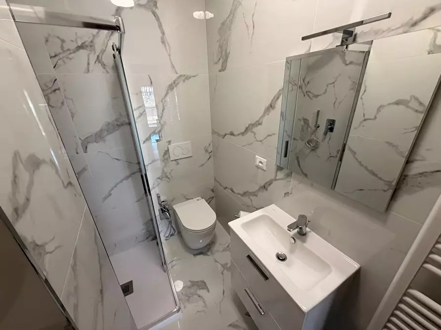Immagine 8 di Casa trifamiliare in affitto  in Via Ruffini, 11 a Ventimiglia