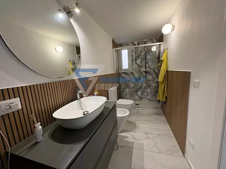 Immagine 5 di Casa trifamiliare in vendita  in Via Giuseppe Privitera a Siracusa