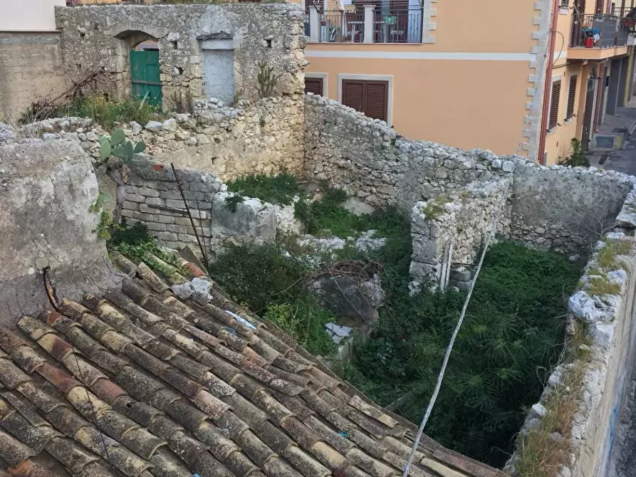 Immagine 1 di Terreno in vendita  a Siracusa