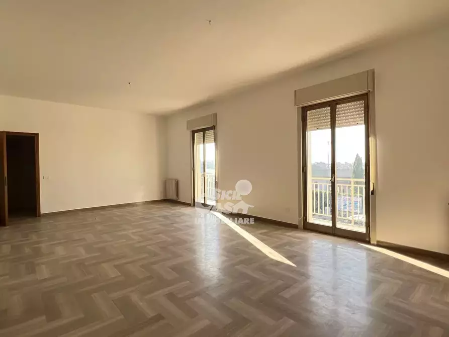 Immagine 24 di Casa trifamiliare in affitto  a Marsala