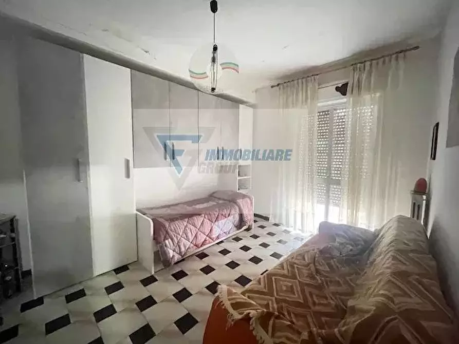 Immagine 29 di Casa trifamiliare in vendita  in Via Aristide Gabelli a Siracusa