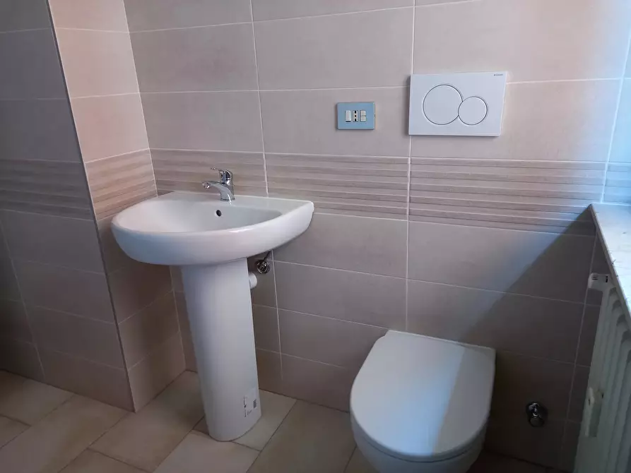 Immagine 34 di Casa trifamiliare in affitto  in Via Monferrato a Milano