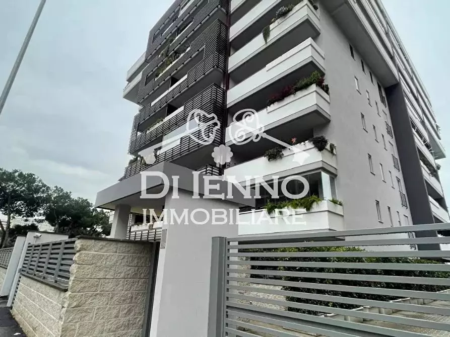 Immagine 3 di Casa trifamiliare in affitto  in Via Vitaliano Brancati a Roma