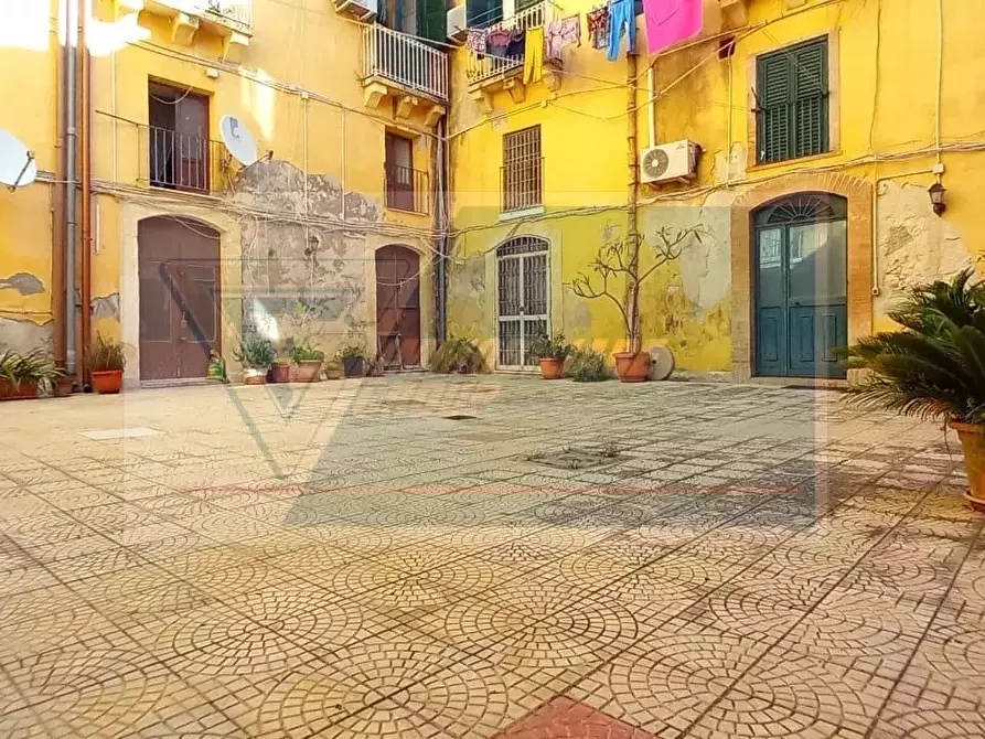 Immagine 9 di Casa trifamiliare in vendita  in Corso Umberto I, 49 a Siracusa