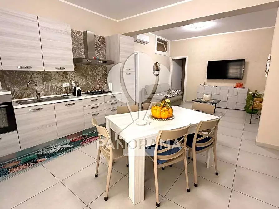 Immagine 3 di Casa trifamiliare in vendita  in Via Camillo Cavour, 49 a Balestrate