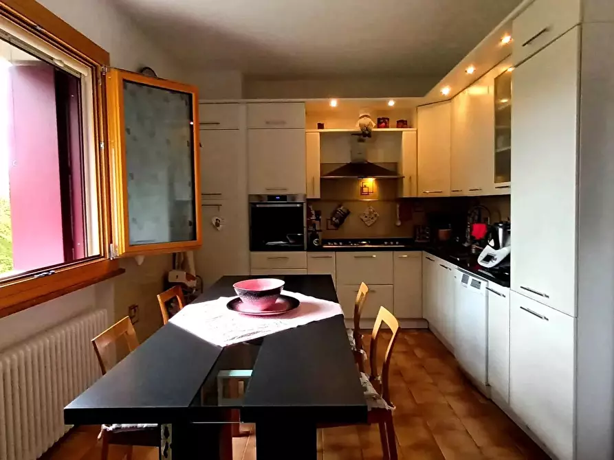 Immagine 29 di Terreno edificabile in vendita  a Refrontolo