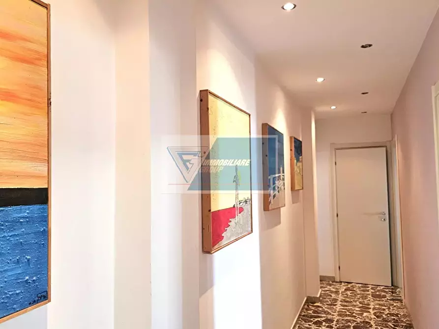 Immagine 15 di Casa trifamiliare in vendita  in Viale Teracati, 110 a Siracusa