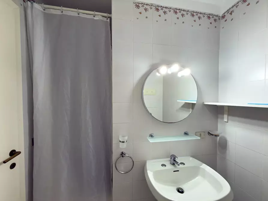 Immagine 6 di Casa trifamiliare in vendita  in Via della Bilancia, 8 a Olbia