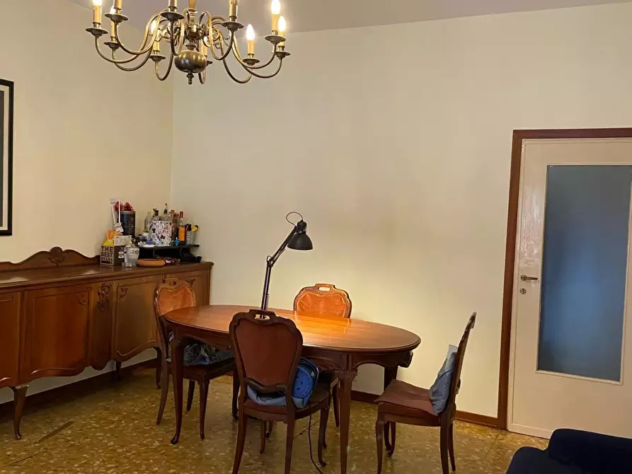 Immagine 38 di Casa trifamiliare in affitto  in Via Eugenio Carpi 38 a Milano