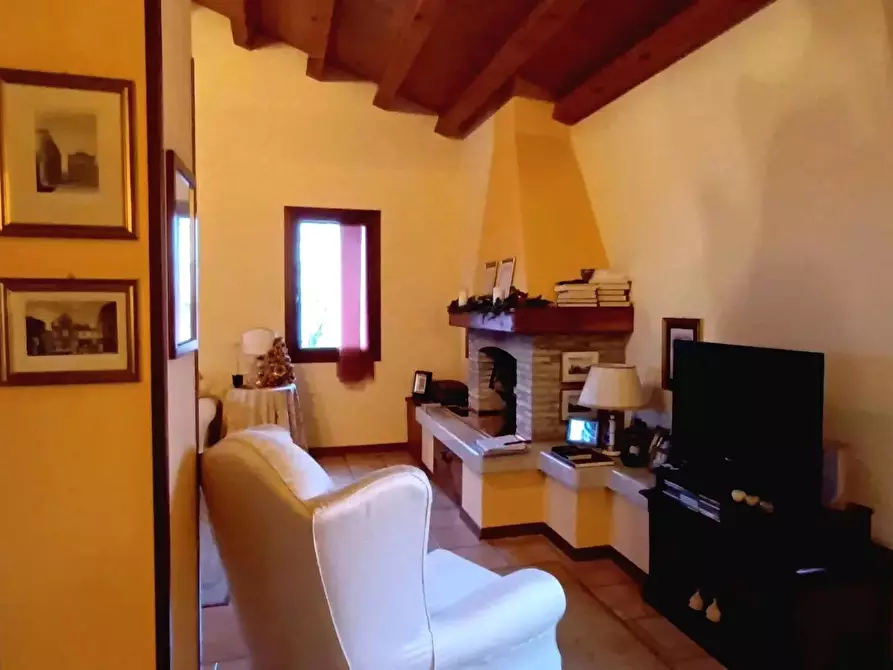 Immagine 24 di Terreno edificabile in vendita  a Refrontolo