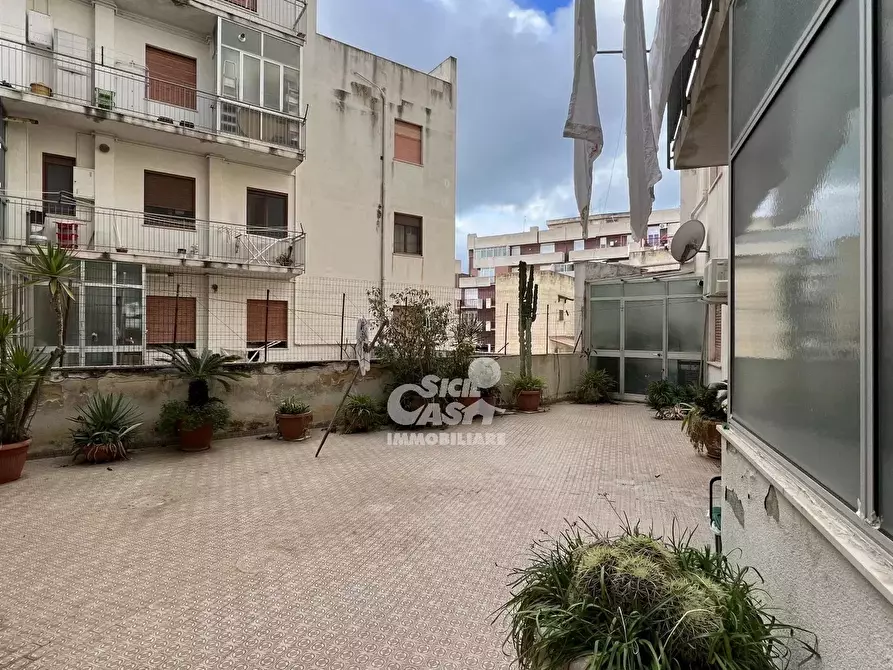 Immagine 12 di Casa trifamiliare in vendita  a Marsala