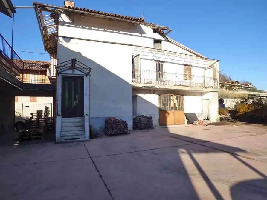 Immagine 3 di Casa trifamiliare in vendita  a Dogliani