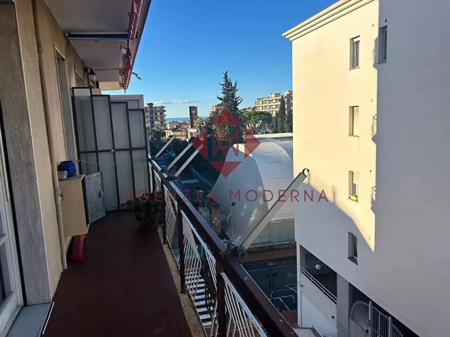 Immagine 1 di Casa trifamiliare in vendita  in Via Sottoconvento, 55 a Ventimiglia