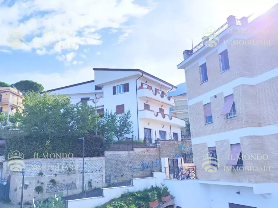 Immagine 24 di Casa trifamiliare in vendita  in Viale Rieti a Palombara Sabina