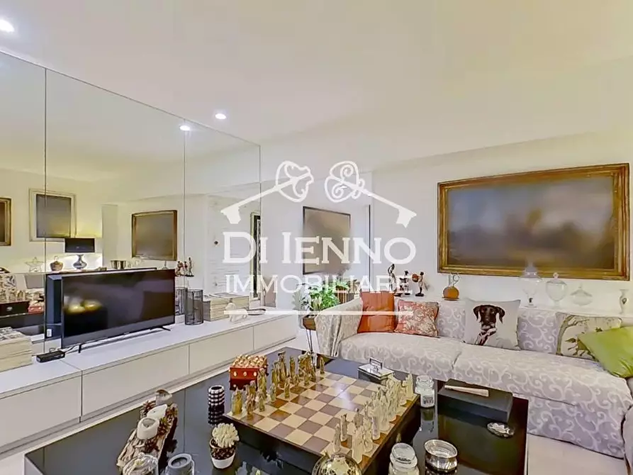 Immagine 5 di Casa trifamiliare in vendita  in Via dei Colli della Farnesina a Roma