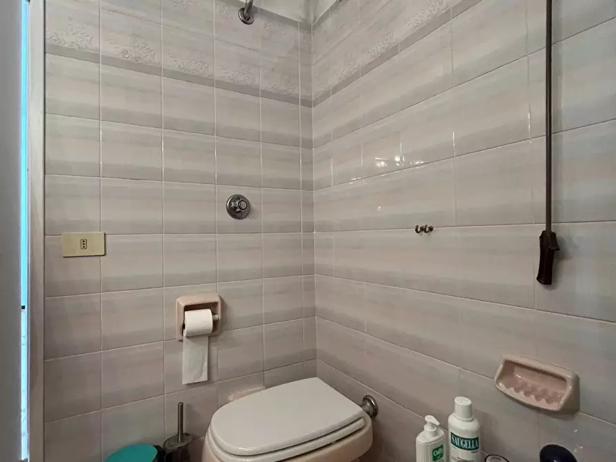 Immagine 16 di Casa trifamiliare in vendita  a Avegno