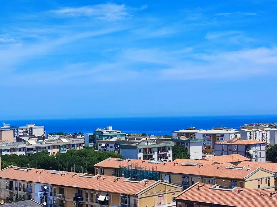 Immagine 1 di Casa trifamiliare in vendita  in VIALE DEI COMUNI a Siracusa