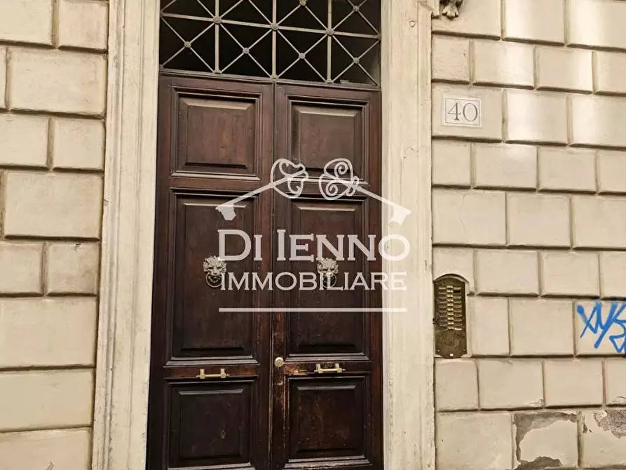 Immagine 12 di Casa trifamiliare in affitto  in Via della Polveriera a Roma