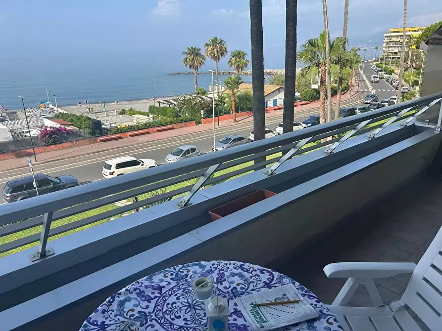 Immagine 2 di Casa trifamiliare in affitto  in Lungomare Varaldo, 67 a Ventimiglia