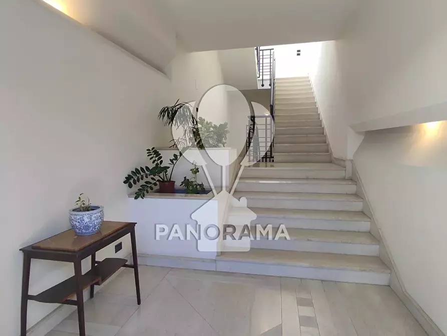 Immagine 34 di Casa trifamiliare in vendita  in Via Florio a Alcamo